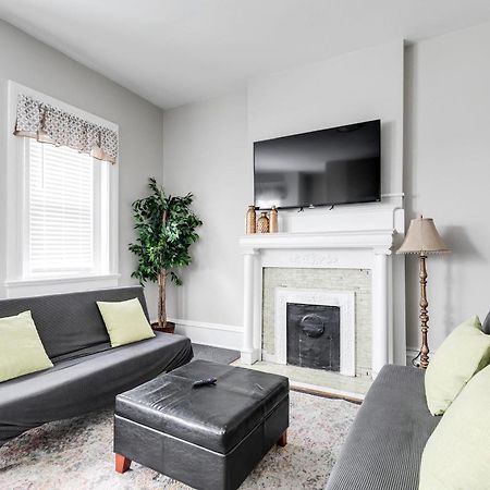 G5 King Bed Central Location Museums Free Parking Richmond Bagian luar foto