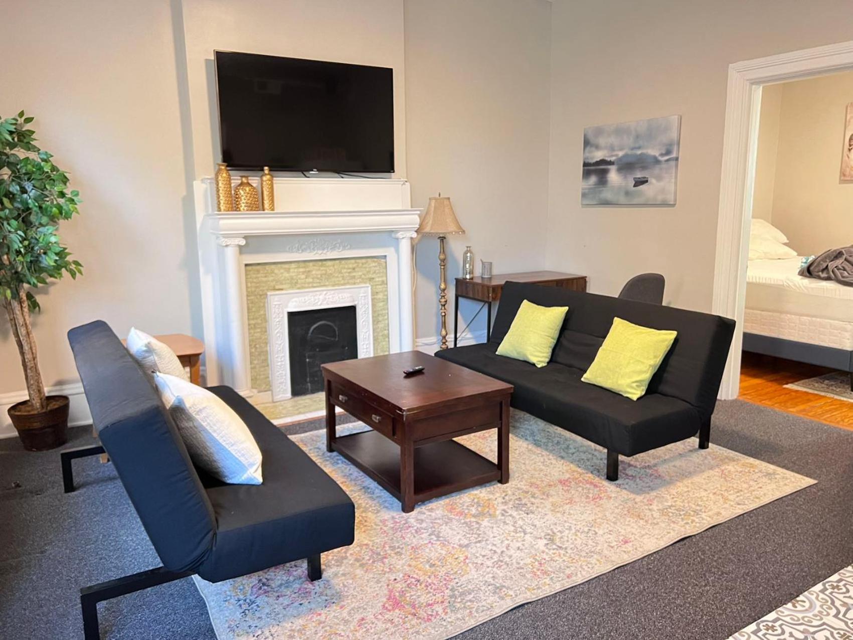 G5 King Bed Central Location Museums Free Parking Richmond Bagian luar foto